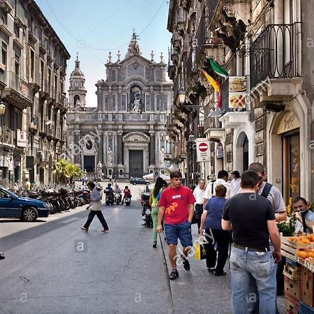 Ferienwohnung La Mansarda Dei Mori Catania Exterior foto